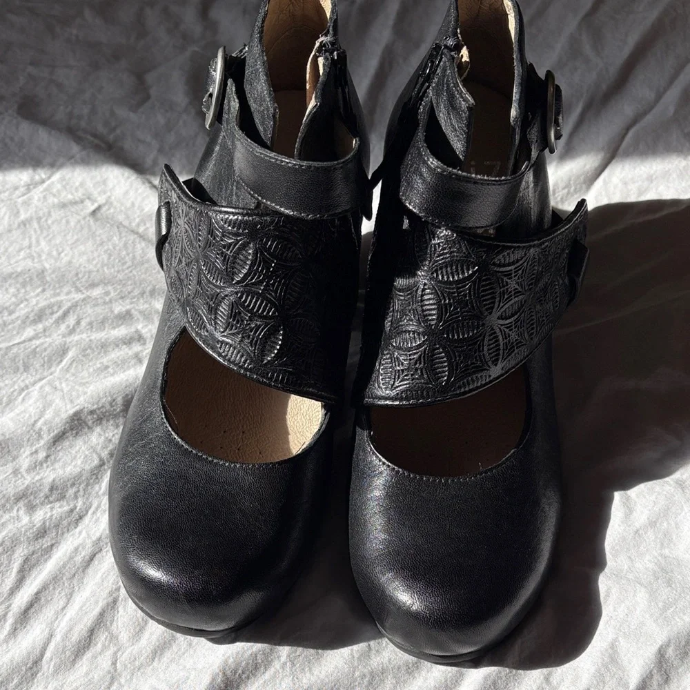Miz Mooz Black Heeled Ankle Boots - Picture 3 of 8